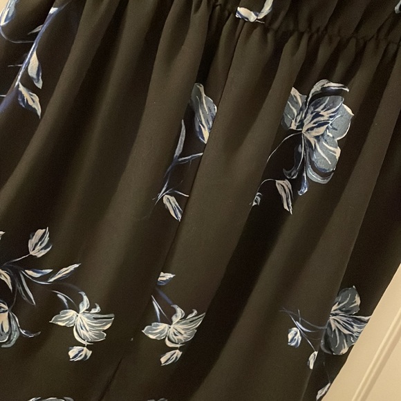 Long Blue and Black Floral print dress - Picture 3 of 4